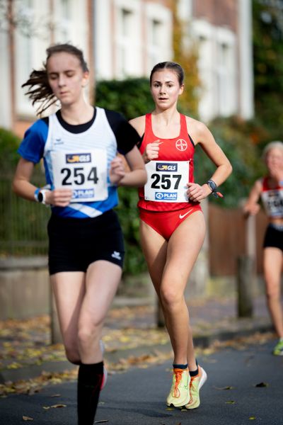 Eva Leifeld (TSV Bayer 04 Leverkusen) am 31.10.2021 waehrend der DM 10km Strasse in Uelzen