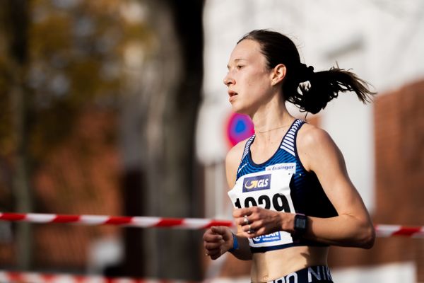 Hanna Klein (LAV Stadtwerke Tuebingen) am 31.10.2021 waehrend der DM 10km Strasse in Uelzen