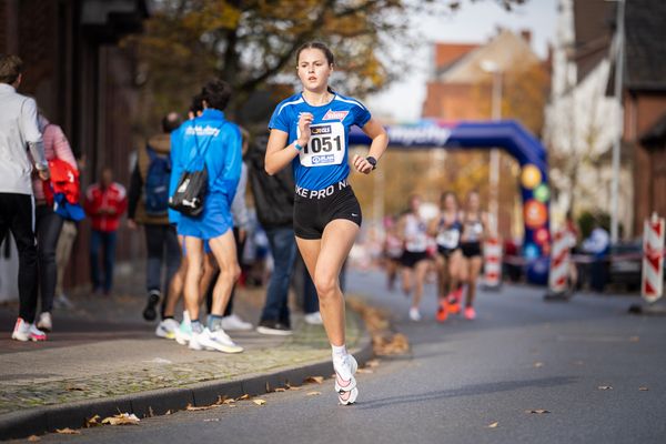 Luise Eisenmann (VfL Sindelfingen) am 31.10.2021 waehrend der DM 10km Strasse in Uelzen