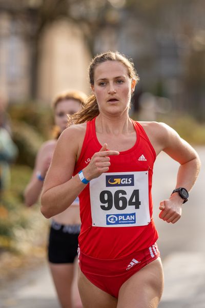 Deborah Schoeneborn (LG Nord Berlin) am 31.10.2021 waehrend der DM 10km Strasse in Uelzen