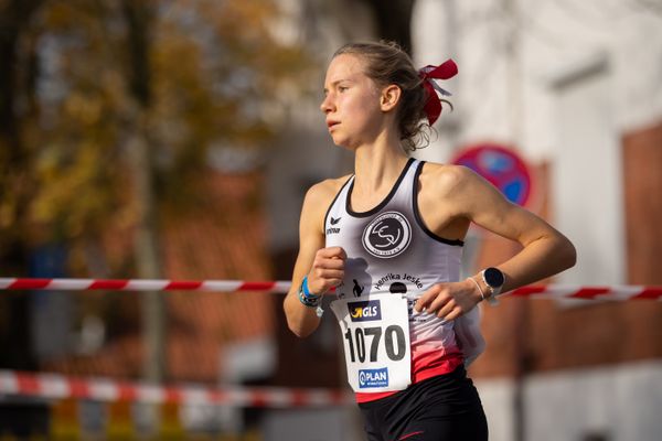 Svea Timm (Lueneburger SV) am 31.10.2021 waehrend der DM 10km Strasse in Uelzen