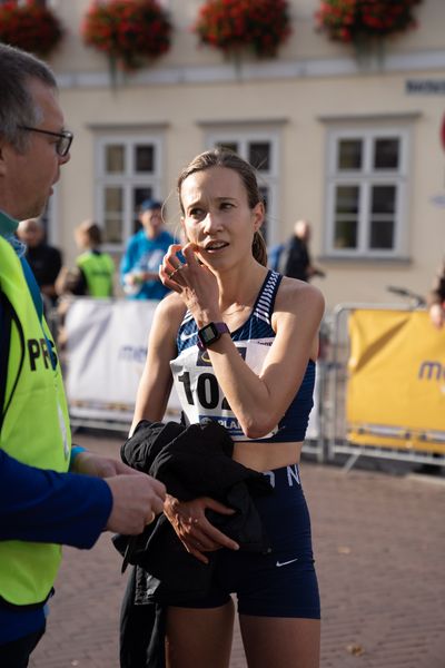 Hanna Klein (LAV Stadtwerke Tuebingen) am 31.10.2021 waehrend der DM 10km Strasse in Uelzen