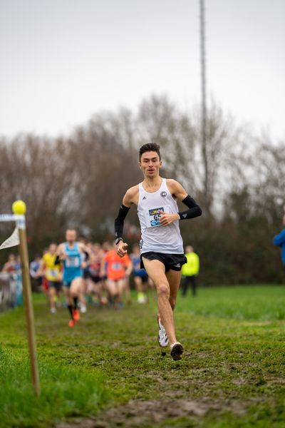 Johannes Motschmann (SCC Berlin) am 18.12.2021 waehrend der deutschen Cross Meisterschaft 2021 in Sonsbeck