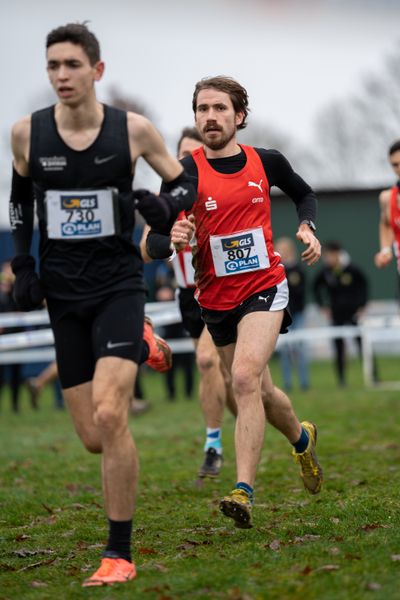 Patric Meinike (LG Olympia Dortmund) am 18.12.2021 waehrend der deutschen Cross Meisterschaft 2021 in Sonsbeck