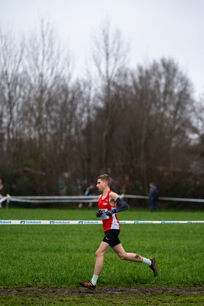 Silas Zahlten (LG Brillux Muenster) am 18.12.2021 waehrend der deutschen Cross Meisterschaft 2021 in Sonsbeck