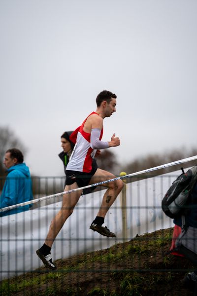 Maximilian Thorwirth (SFD 75 Duesseldorf-Sued) am 18.12.2021 waehrend der deutschen Cross Meisterschaft 2021 in Sonsbeck