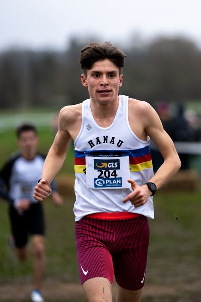 Marius Abele (SSC Hanau-Rodenbach) am 18.12.2021 waehrend der deutschen Cross Meisterschaft 2021 in Sonsbeck