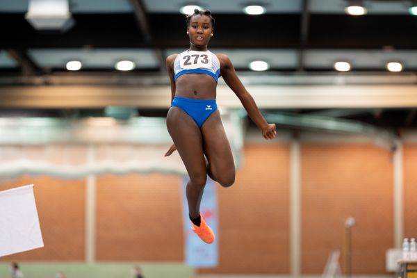 Bernice Amofa (VfL Stade); Niedersaechsische Hallenmeisterschaften am 22.01.2022 in der Leichtathletikhalle im Sportleistungszentrum Hannover