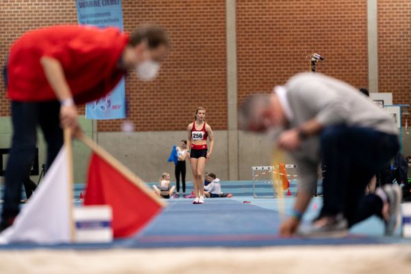 Charlotte Waldkirch (VfL Eintracht Hannover); Niedersaechsische Hallenmeisterschaften am 22.01.2022 in der Leichtathletikhalle im Sportleistungszentrum Hannover