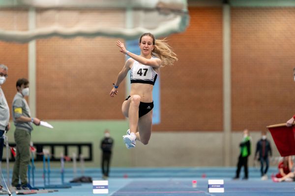 Emily Pischke (Hannover 96); Niedersaechsische Hallenmeisterschaften am 22.01.2022 in der Leichtathletikhalle im Sportleistungszentrum Hannover