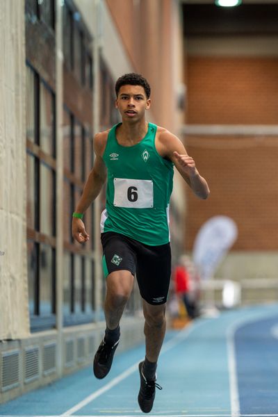 Pharell Okoduwa (SV Werder Bremen); Niedersaechsische Hallenmeisterschaften am 23.01.2022 in der Leichtathletikhalle im Sportleistungszentrum Hannover