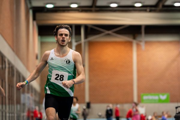 Niclas Jan Kaluza (Eintracht Hildesheim); Niedersaechsische Hallenmeisterschaften am 23.01.2022 in der Leichtathletikhalle im Sportleistungszentrum Hannover