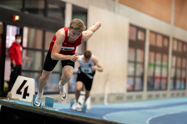 Thorben Finke (SV Sigiltra Soegel); Niedersaechsische Hallenmeisterschaften am 23.01.2022 in der Leichtathletikhalle im Sportleistungszentrum Hannover