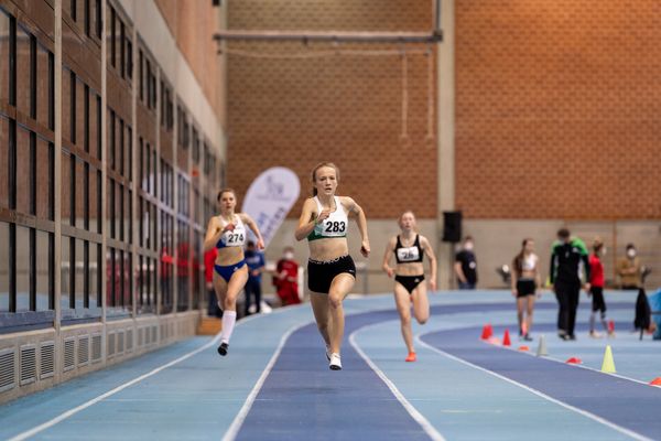 Nele Jaworski (VfL Wolfsburg); Niedersaechsische Hallenmeisterschaften am 23.01.2022 in der Leichtathletikhalle im Sportleistungszentrum Hannover