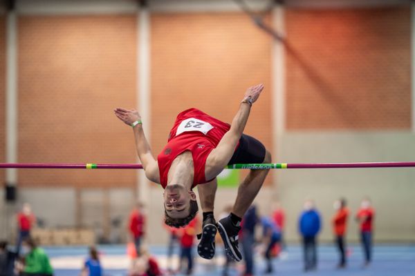 Jonas Buchberger (DSC Oldenburg); Niedersaechsische Hallenmeisterschaften am 23.01.2022 in der Leichtathletikhalle im Sportleistungszentrum Hannover