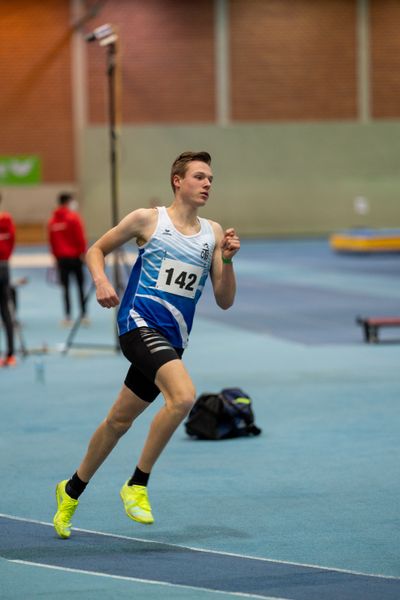 Jonas Kulgemeyer (OTB Osnabrueck); Niedersaechsische Hallenmeisterschaften am 23.01.2022 in der Leichtathletikhalle im Sportleistungszentrum Hannover