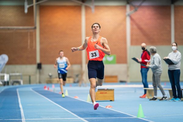 Felix Ebel (Emder Laufgemeinschaft); Niedersaechsische Hallenmeisterschaften am 23.01.2022 in der Leichtathletikhalle im Sportleistungszentrum Hannover