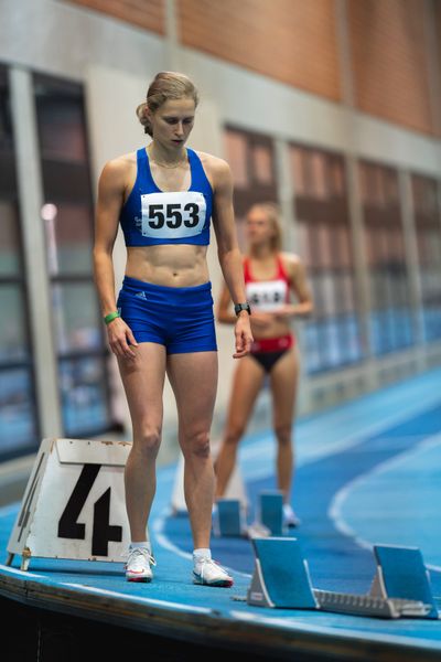 Laura Glaesner (TSV Germania Helmstedt) bei den niedersaechsischen Hallenmeisterschaften am 05.02.2022 in der Leichtathletikhalle im Sportleistungszentrum Hannover