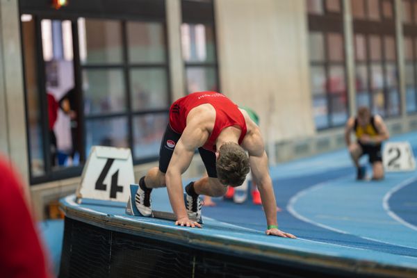 Armin Baaske (VfL Eintracht Hannover) ueber 400m bei den niedersaechsischen Hallenmeisterschaften am 05.02.2022 in der Leichtathletikhalle im Sportleistungszentrum Hannover