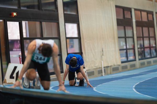 Laurenz Badenhop (TV Jahn Walsrode) ueber 400m bei den niedersaechsischen Hallenmeisterschaften am 05.02.2022 in der Leichtathletikhalle im Sportleistungszentrum Hannover