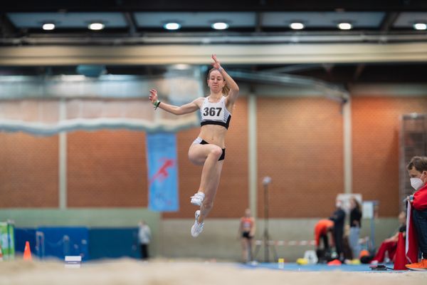 Emily Pischke (Hannover 96) bei den niedersaechsischen Hallenmeisterschaften am 05.02.2022 in der Leichtathletikhalle im Sportleistungszentrum Hannover