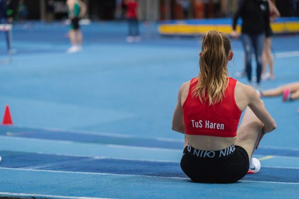 Nele Heymann (TuS Haren) bei den niedersaechsischen Hallenmeisterschaften am 05.02.2022 in der Leichtathletikhalle im Sportleistungszentrum Hannover