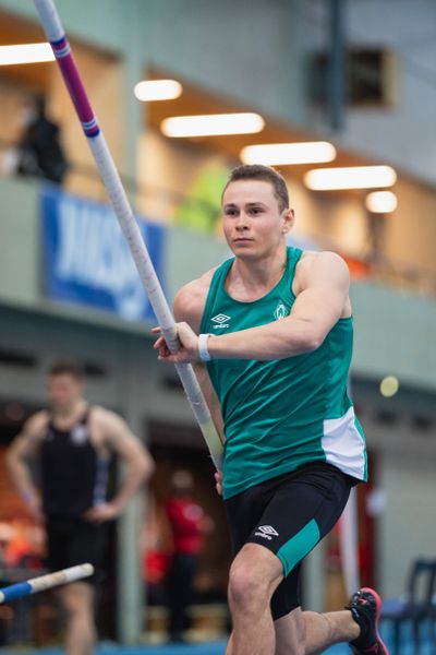 Lars Keffel (SV Werder Bremen) bei den niedersaechsischen Hallenmeisterschaften am 06.02.2022 in der Leichtathletikhalle im Sportleistungszentrum Hannover