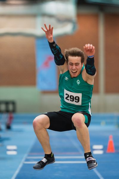 Keno Krieger (SV Werder Bremen) bei den niedersaechsischen Hallenmeisterschaften am 06.02.2022 in der Leichtathletikhalle im Sportleistungszentrum Hannover