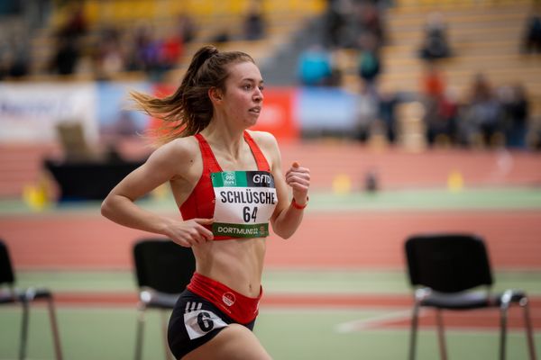 Jana Schluesche (VfL Eintracht Hannover) ueber 1500m am 12.02.2022 beim PSD Bank Indoor Meeting in der Helmut-Körnig-Halle in Dortmund