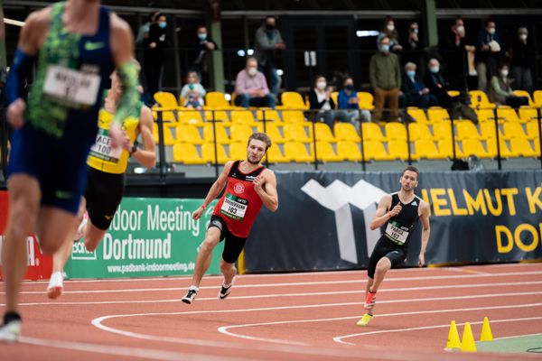 Fabian Dammermann (LG Osnabrueck) ueber 400m am 12.02.2022 beim PSD Bank Indoor Meeting in der Helmut-Körnig-Halle in Dortmund