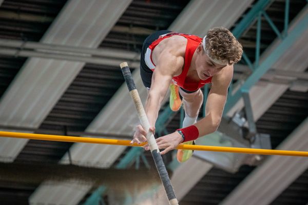 Till Marburger (LG Olympia Dortmund) am 19.02.2022 waehrend der Deutsche Jugend-Hallenmeisterschaften U20 im Glaspalast in Sindelfingen