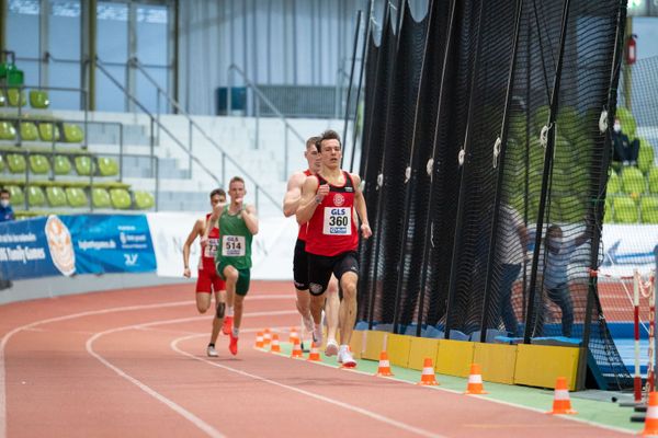 Florian Kroll (LG Osnabrueck) im 400m Vorlauf am 19.02.2022 waehrend der Deutsche Jugend-Hallenmeisterschaften U20 im Glaspalast in Sindelfingen