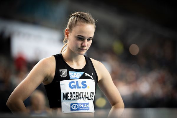 Hannah Mergenthaler (MTG Mannheim) 26.02.2022 waehrend der Deutschen Leichtathletik-Hallenmeisterschaften (Tag 1) in der Quarterback Immobilien Arena in Leipzig