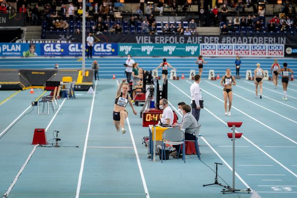 Neele Eckhardt-Noack (LG Goettingen) am 26.02.2022 waehrend der Deutschen Leichtathletik-Hallenmeisterschaften (Tag 1) in der Quarterback Immobilien Arena in Leipzig