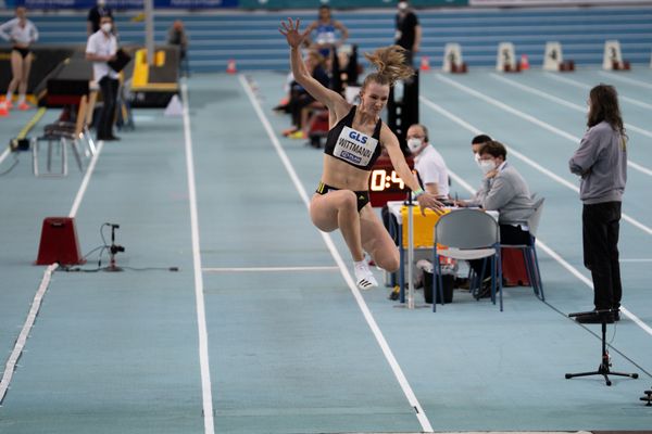 Kira Wittmann (LG Goettingen) am 26.02.2022 waehrend der Deutschen Leichtathletik-Hallenmeisterschaften (Tag 1) in der Quarterback Immobilien Arena in Leipzig