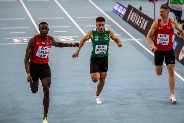 Deniz Almas (VfL Wolfsburg) am 26.02.2022 waehrend der Deutschen Leichtathletik-Hallenmeisterschaften (Tag 1) in der Quarterback Immobilien Arena in Leipzig