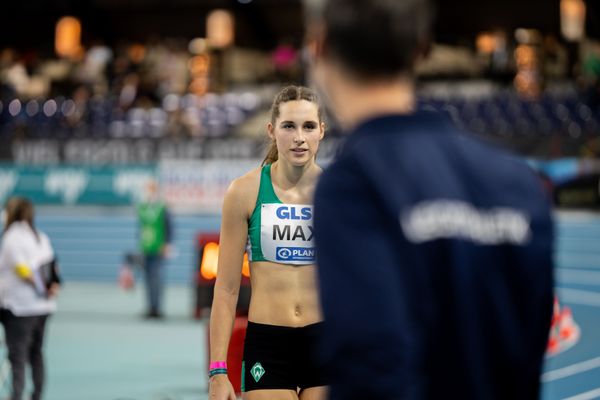 Mareike Max (SV Werder Bremen) am 27.02.2022 waehrend der Deutschen Leichtathletik-Hallenmeisterschaften (Tag 2) in der Quarterback Immobilien Arena in Leipzig