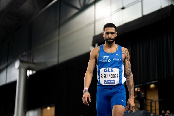 Patrick Schneider (TV Wattenscheid 01) im 400m Finale am 27.02.2022 waehrend der Deutschen Leichtathletik-Hallenmeisterschaften (Tag 2) in der Quarterback Immobilien Arena in Leipzig