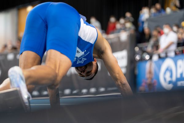 Patrick Schneider (TV Wattenscheid 01) im 400m Finale am 27.02.2022 waehrend der Deutschen Leichtathletik-Hallenmeisterschaften (Tag 2) in der Quarterback Immobilien Arena in Leipzig