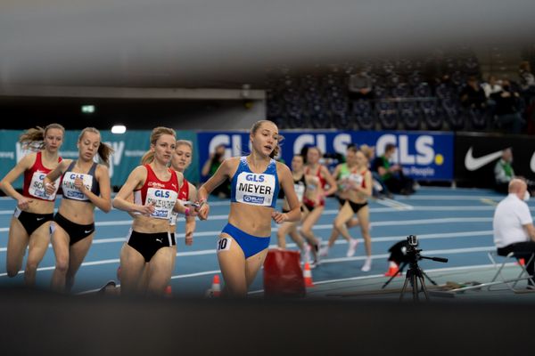 Fabiane Meyer (TV Westfalia Epe) am 27.02.2022 waehrend der Deutschen Leichtathletik-Hallenmeisterschaften (Tag 2) in der Quarterback Immobilien Arena in Leipzig