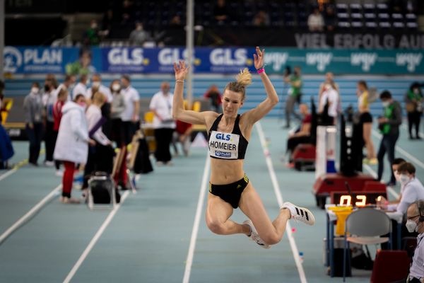 Merle Homeier (LG Goettingen) am 27.02.2022 waehrend der Deutschen Leichtathletik-Hallenmeisterschaften (Tag 2) in der Quarterback Immobilien Arena in Leipzig