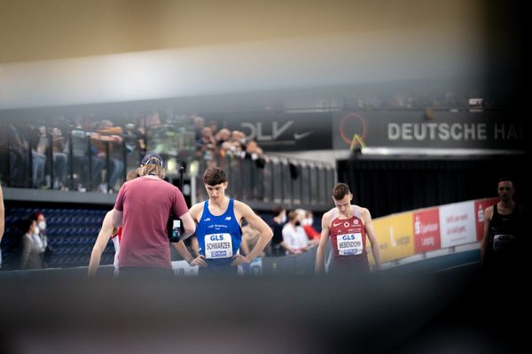 Oskar Schwarzer (TV Gross-Gerau) am 27.02.2022 waehrend der Deutschen Leichtathletik-Hallenmeisterschaften (Tag 2) in der Quarterback Immobilien Arena in Leipzig