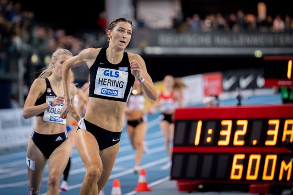 Christina Hering (LG Stadtwerke Muenchen) am 27.02.2022 waehrend der Deutschen Leichtathletik-Hallenmeisterschaften (Tag 2) in der Quarterback Immobilien Arena in Leipzig