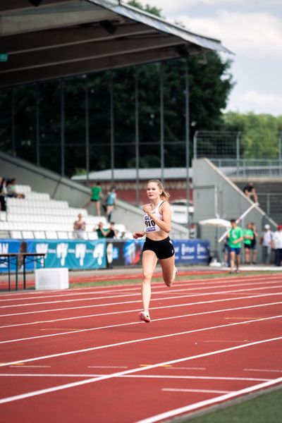 Sina Ehrhardt (LG Rhein-Wied) am 15.07.2022 waehrend den deutschen Leichtathletik-Jugendmeisterschaften 2022 in Ulm