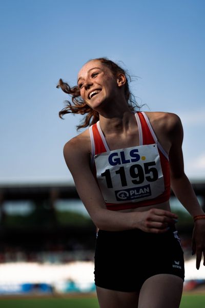 Lenia Kurrle (TSV Gomaringen) im Dreisprung am 15.07.2022 waehrend den deutschen Leichtathletik-Jugendmeisterschaften 2022 in Ulm