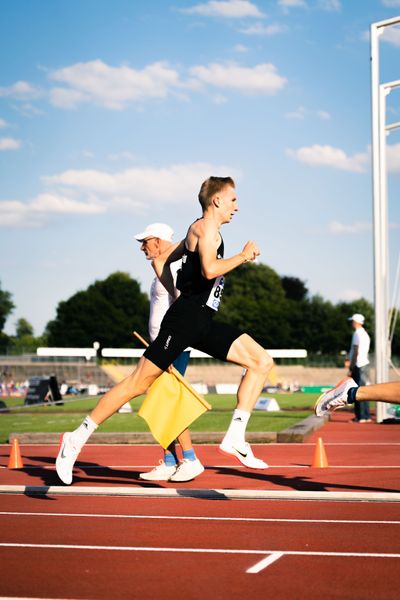 Aaron Nikolas Schubert (SC DHfK Leipzig e.V.) am 15.07.2022 waehrend den deutschen Leichtathletik-Jugendmeisterschaften 2022 in Ulm