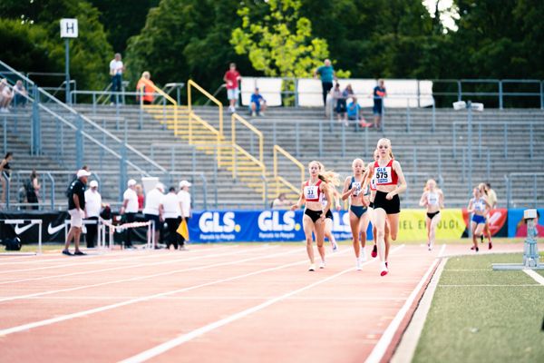 Nele Heymann (TuS Haren) im 1500m Vorlauf am 15.07.2022 waehrend den deutschen Leichtathletik-Jugendmeisterschaften 2022 in Ulm