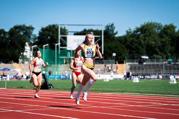 Viktoria Heising (TLV Germania Ueberruhr) am 16.07.2022 waehrend den deutschen Leichtathletik-Jugendmeisterschaften 2022 in Ulm