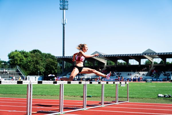 Vivienne Morgenstern (Dresdner SC 1898) am 16.07.2022 waehrend den deutschen Leichtathletik-Jugendmeisterschaften 2022 in Ulm