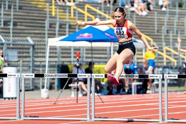 Leni Viehweger (VfL Lingen) am 16.07.2022 waehrend den deutschen Leichtathletik-Jugendmeisterschaften 2022 in Ulm